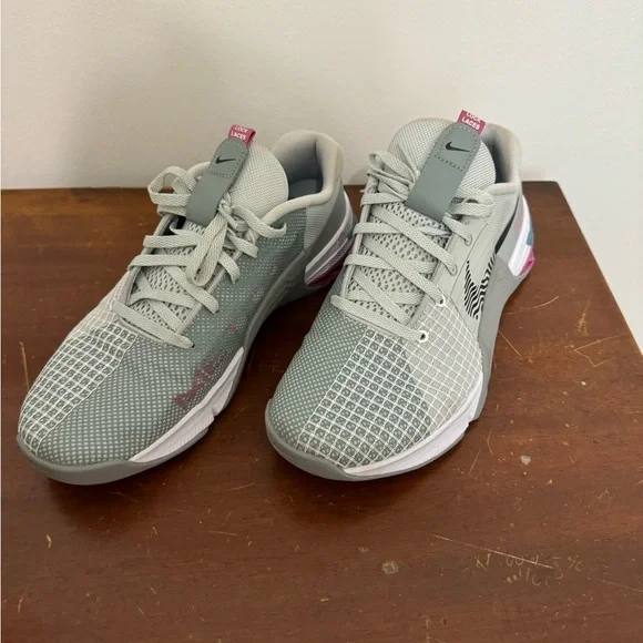 Nike Metcon 8 - Picture 2 of 8